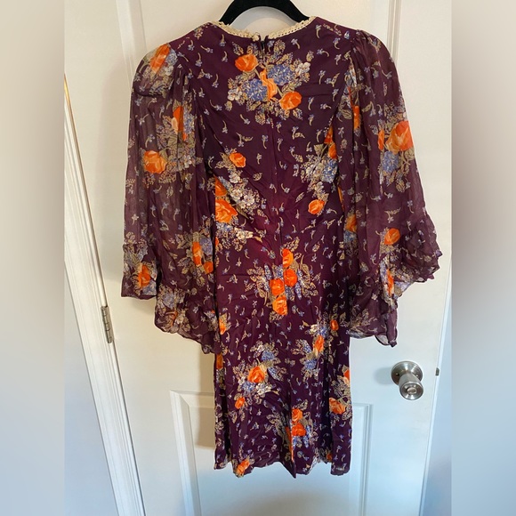Vintage purple floral dress with bell sleeves - Picture 2 of 5